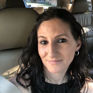 Meet your Posher, Lori